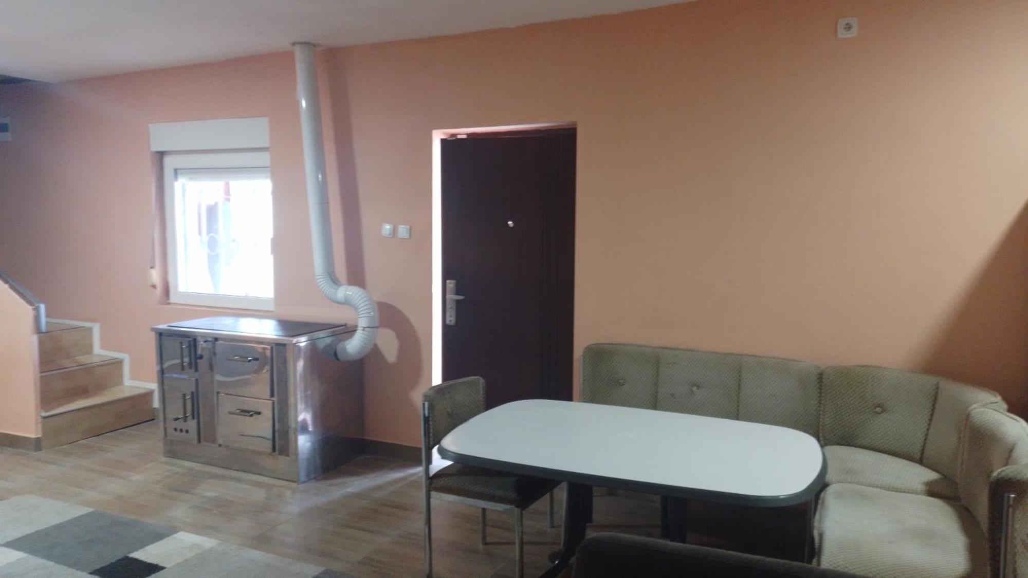 Red Apartman Требинье Экстерьер фото